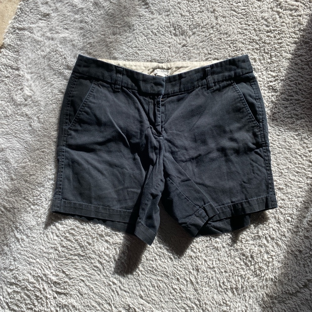 Black shorts with a clamp button